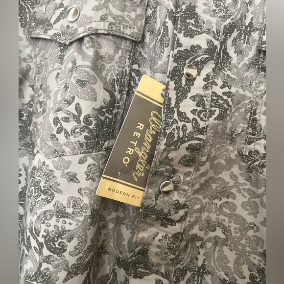 Wrangler Retro Premium Gray Floral Western Pearl Snap Shirt, Size L, NWT - Picture 4 of 16